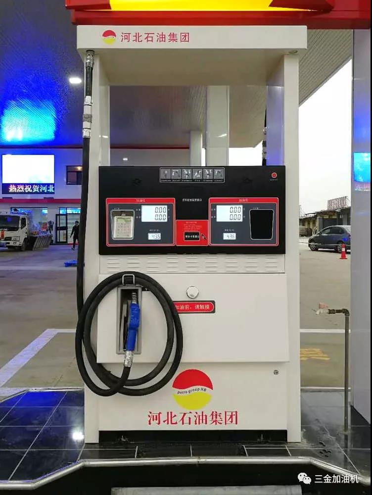 石油集团第八加油站生意兴隆的秘诀还有一个,那就是选用了盈品加油机